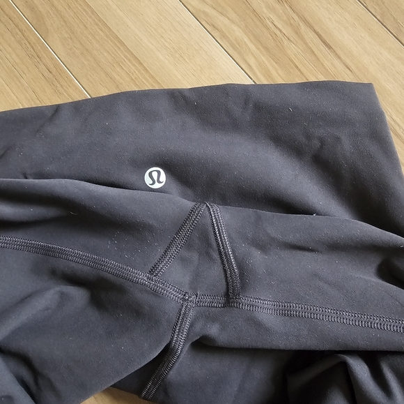 Lululemon wunder under train size 8 - Picture 3 of 6